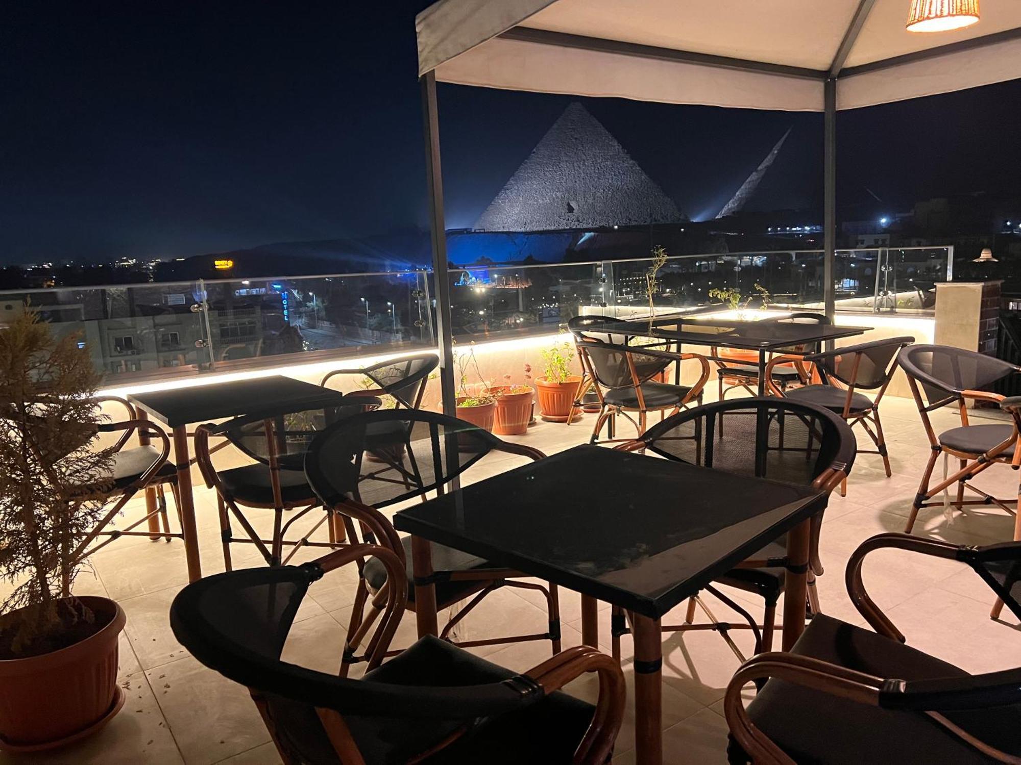 Dream Inn Pyramids View Kafrat al Jabal Exterior photo
